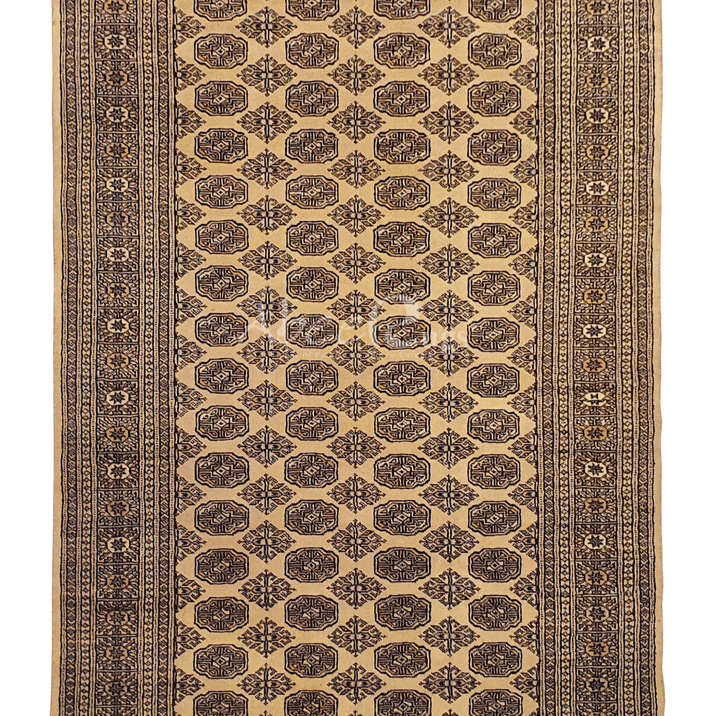 Hand-Knotted Bukhara Design - AR3628