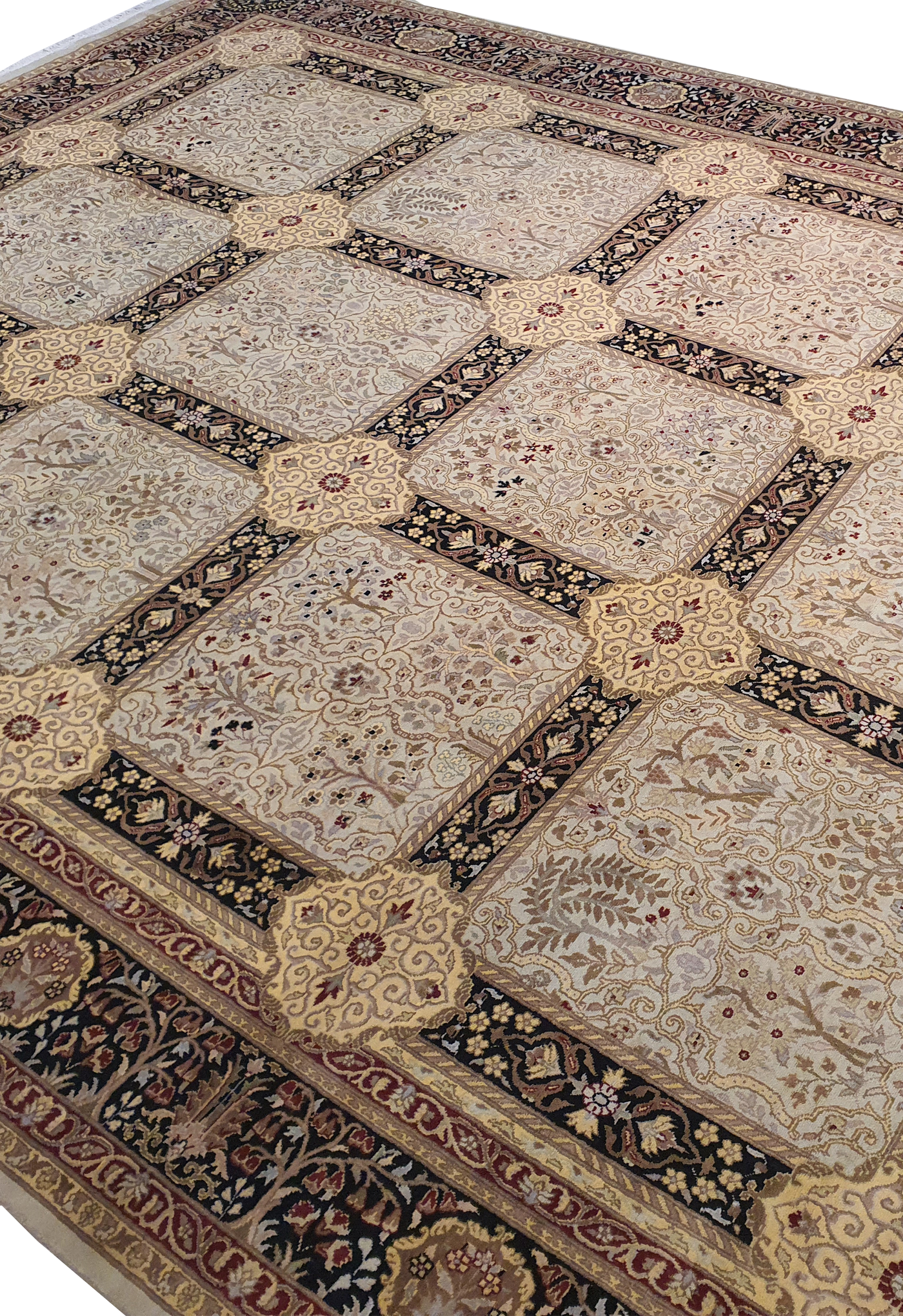 SUPERFINE PAK PERSIAN ISFAHAN ALLOVER BOXES DESIGN MADE OF BABY LAMBS WOOL LIGHT BROWN WITH DARK BORDER - AR3967