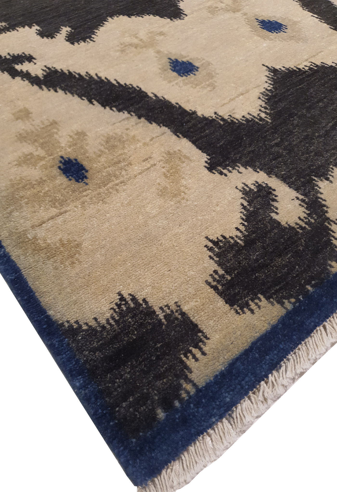 Superfine Persian Ikat Design Wool Allover Big Floral Motif Black and Cream-VP155