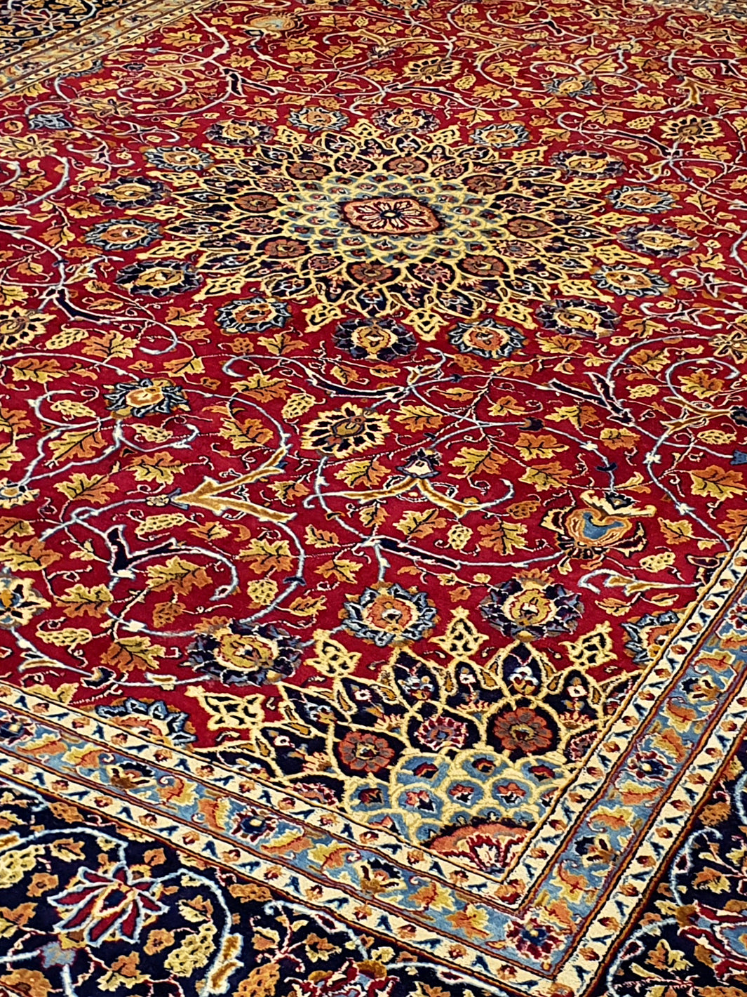 Persian Keshan Centre Medallion - 9.10 X 13.1 FT - AR1977