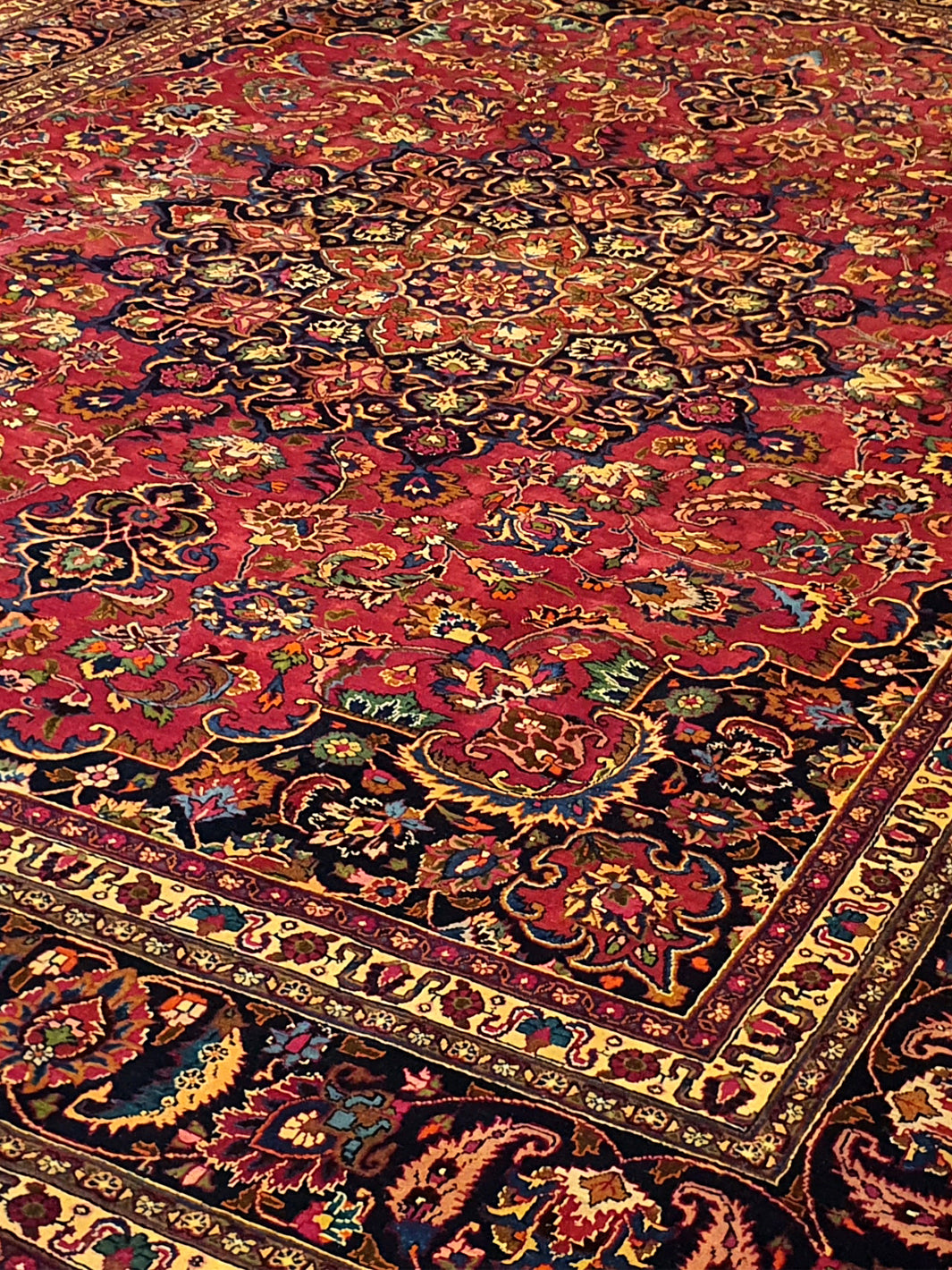 Persian Keshan Wool Chobi Design - 9.8 X 12.9 FT - AR1518