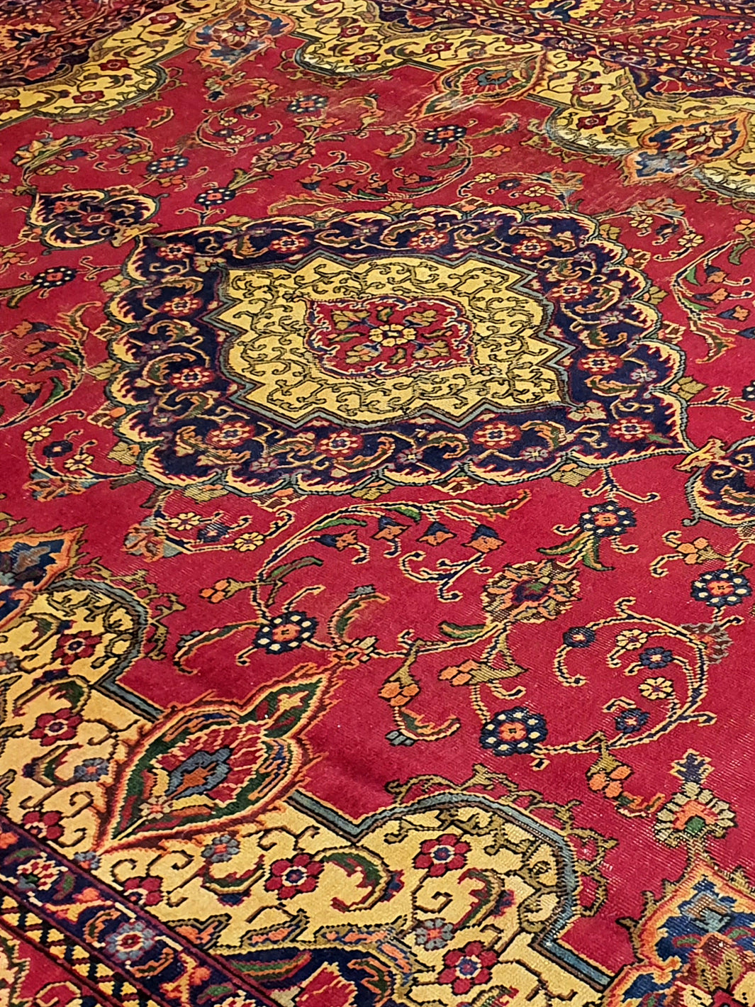 Persian Tabriz Red With Blue - 9 X 12 FT - AR1338