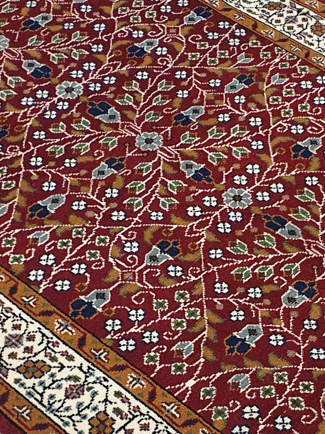 Turkish Isfahan Allover Flower Design - 4.2 X 5.11 FT - AR1317