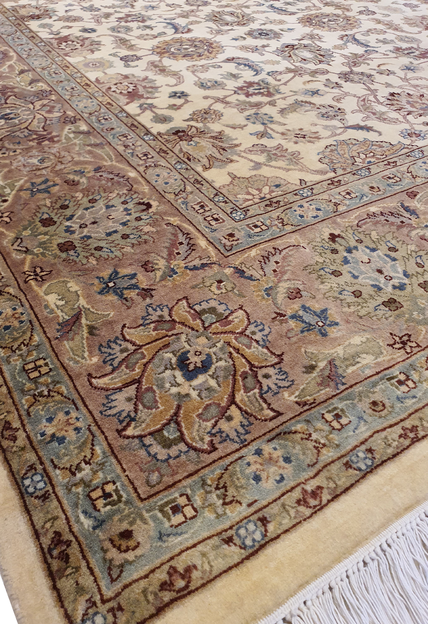PAK PERSIAN ISFAHAN ALL OVER FLORAL DESIGN - AR3653