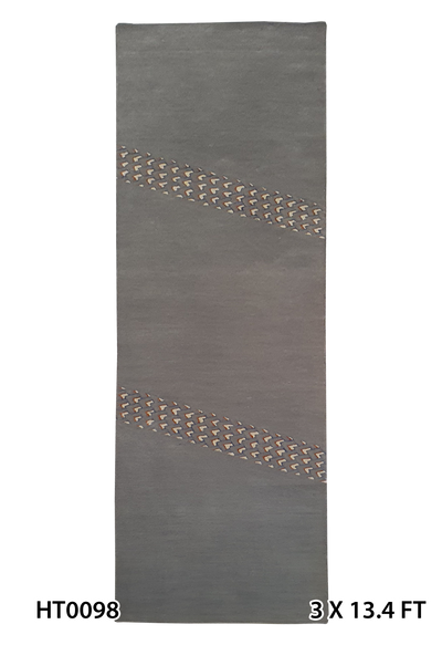 SUPERFINE HAND TUFTED SILK & WOOL SOFT GREEN WITH LINEAR CENTRE FLOW DESIGN RUNNER - HT0098